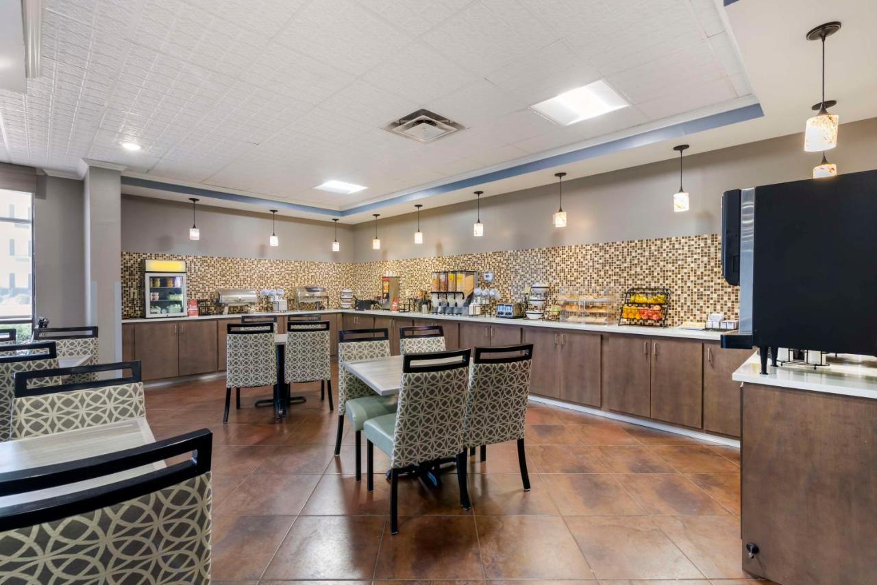 | Best Western Plus Savannah Airport Inn and Suites