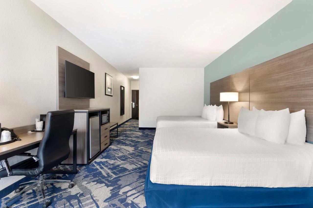 | Best Western Plus Savannah Airport Inn and Suites