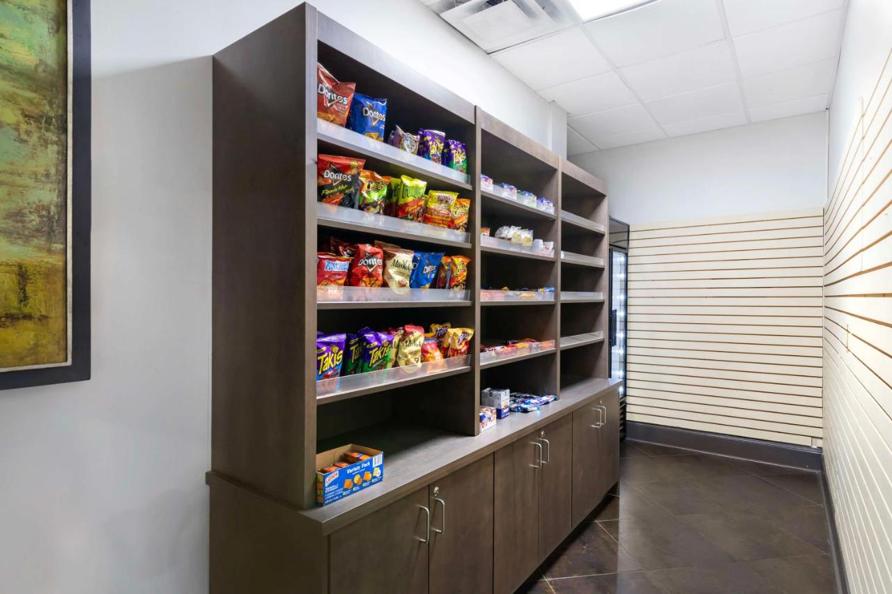 | Best Western Plus Savannah Airport Inn and Suites
