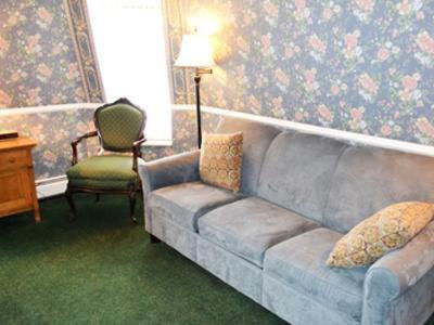 | Stafford's Bay View Inn