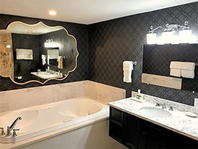 | Stafford's Bay View Inn