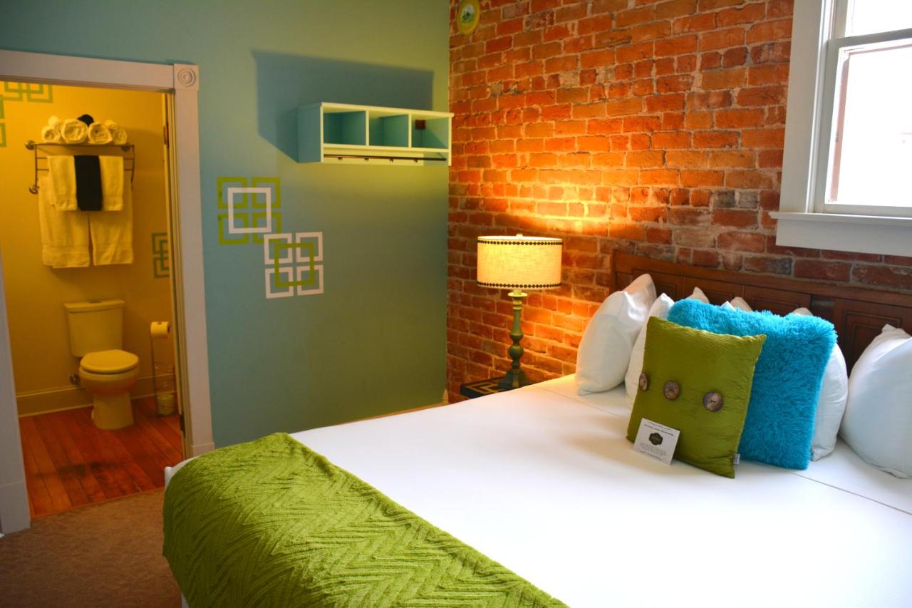 | Grand Highland Hotel
