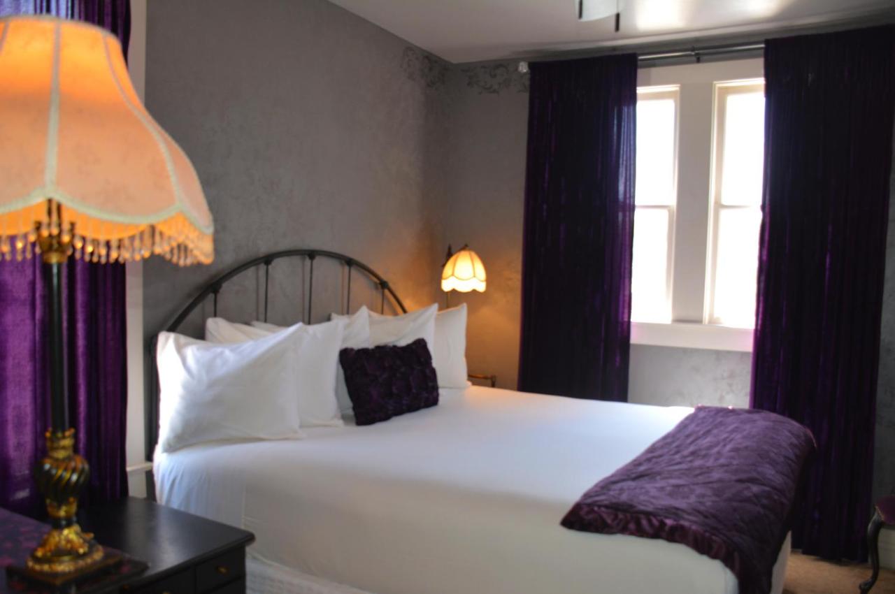 | Grand Highland Hotel