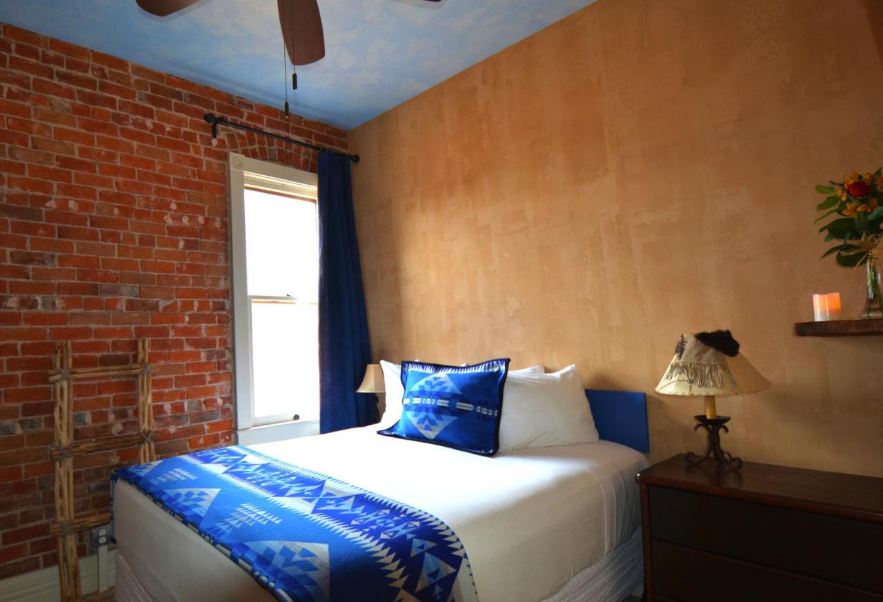  | Grand Highland Hotel