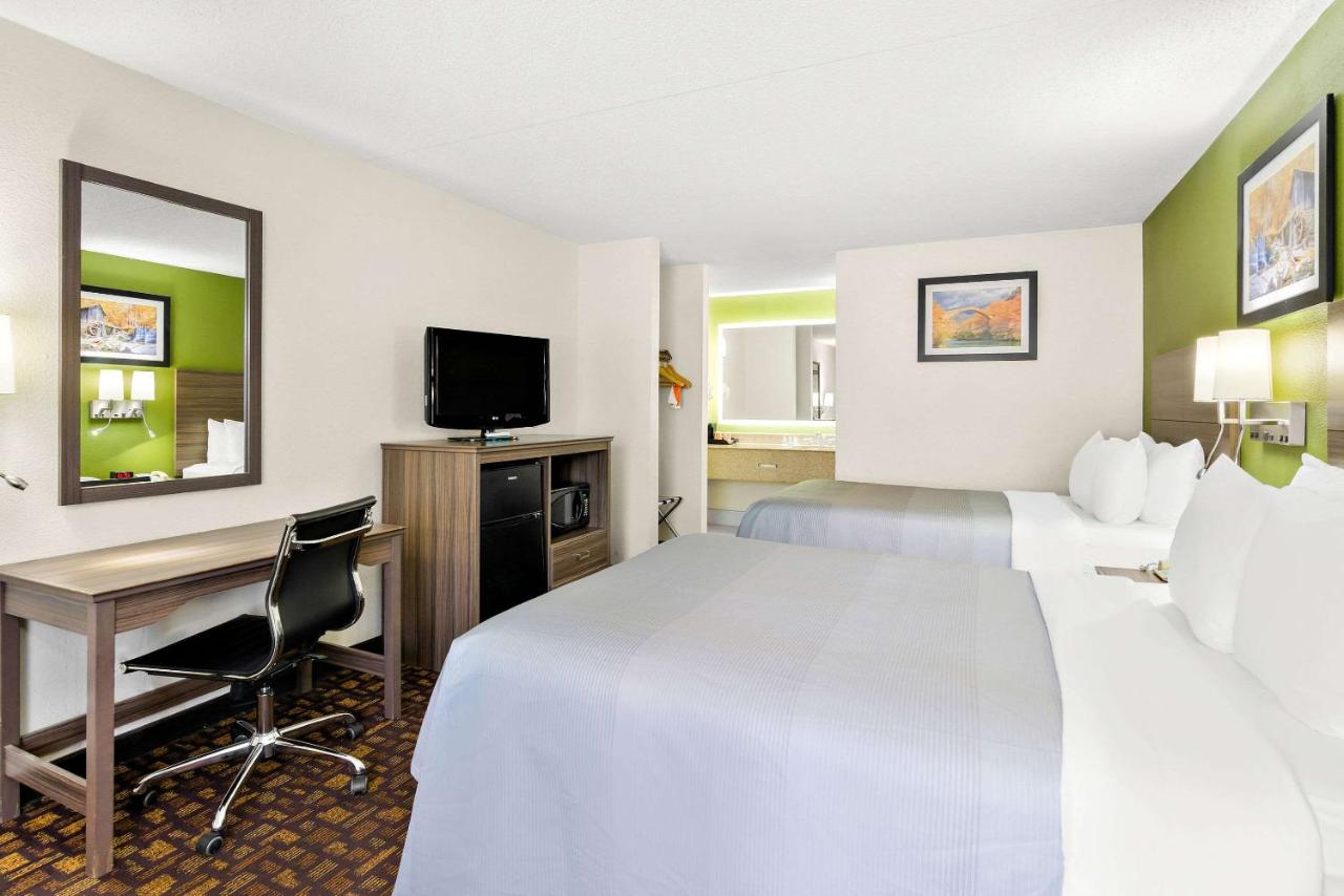 Standard Room, 2 Double Beds, Non Smoking at Quality Inn Salem - I-81