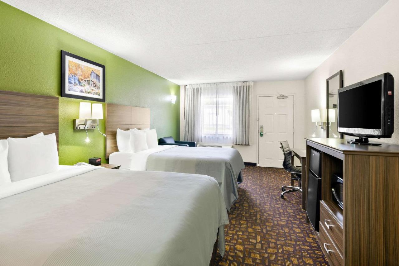 Standard Room, 2 Double Beds, Non Smoking at Quality Inn Salem - I-81