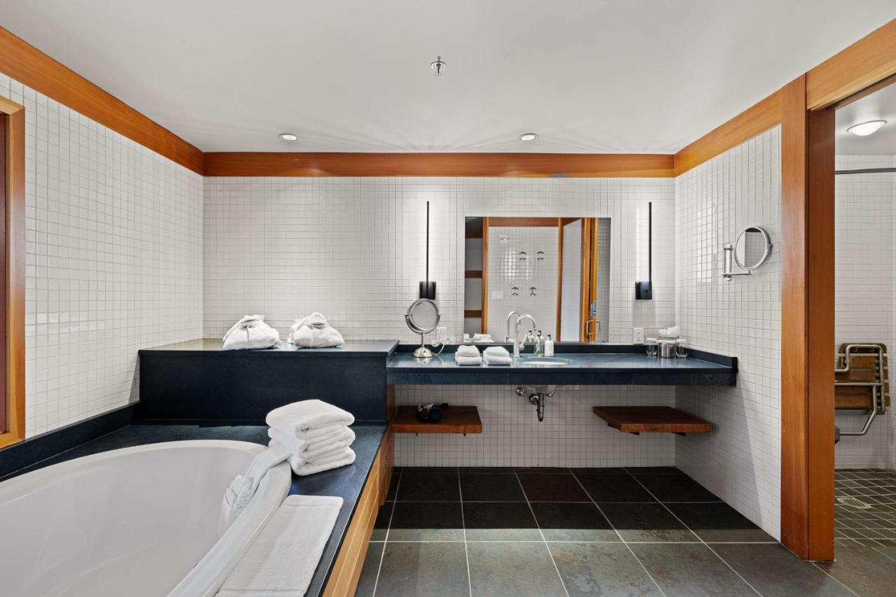 King Room - Disability Access at Willows Lodge