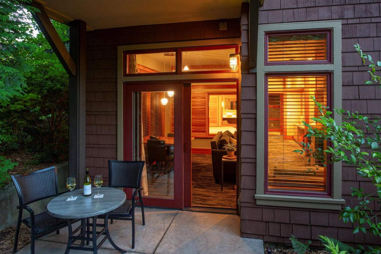 Suite with Spa Bath at Willows Lodge