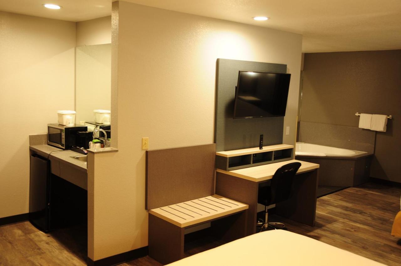 | SureStay Hotel by Best Western Ukiah