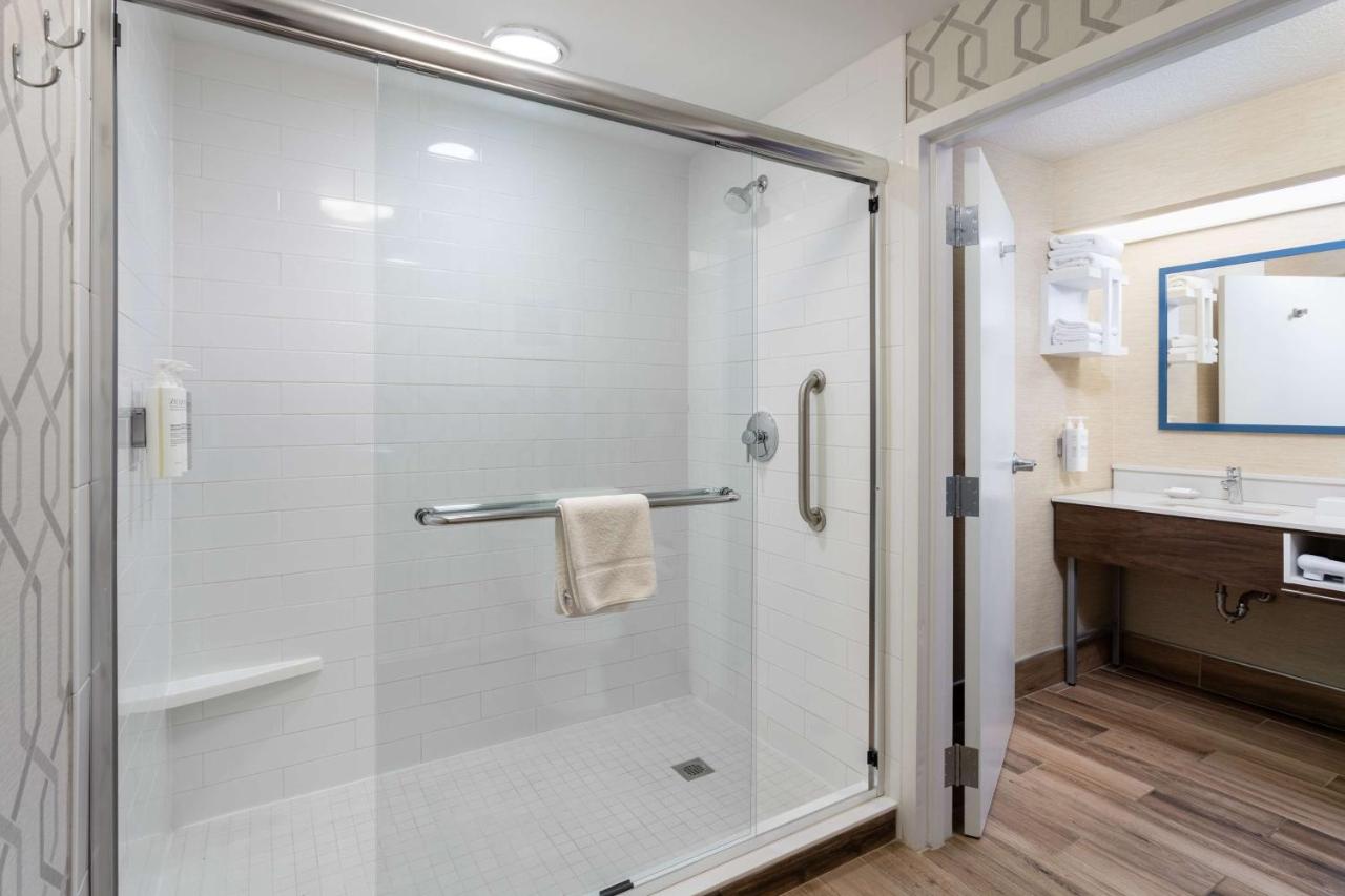 | Hampton Inn Buffalo-South/I-90