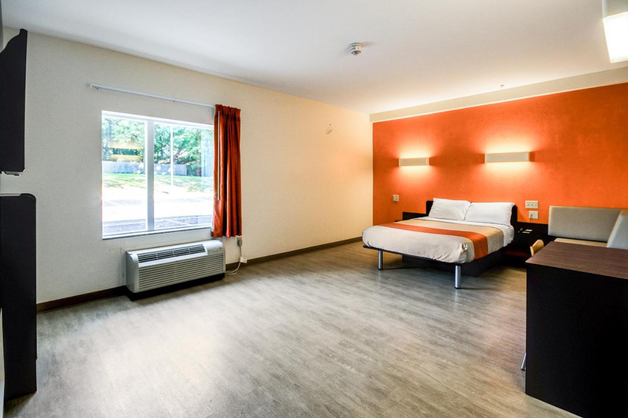| Motel 6-Allentown, PA