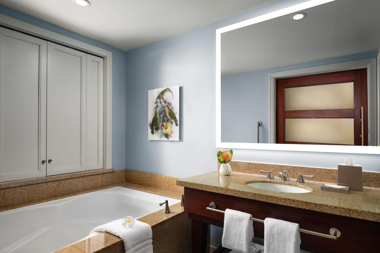 Two-Bedroom Oceanfront Villa with Balcony at The Westin Ka'anapali Ocean Resort Villas North