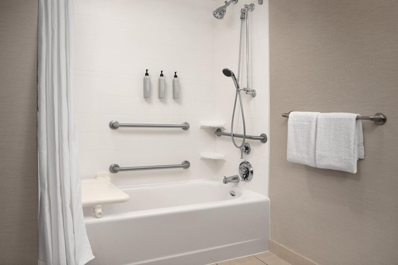 | Residence Inn Syracuse Downtown At Armory Square