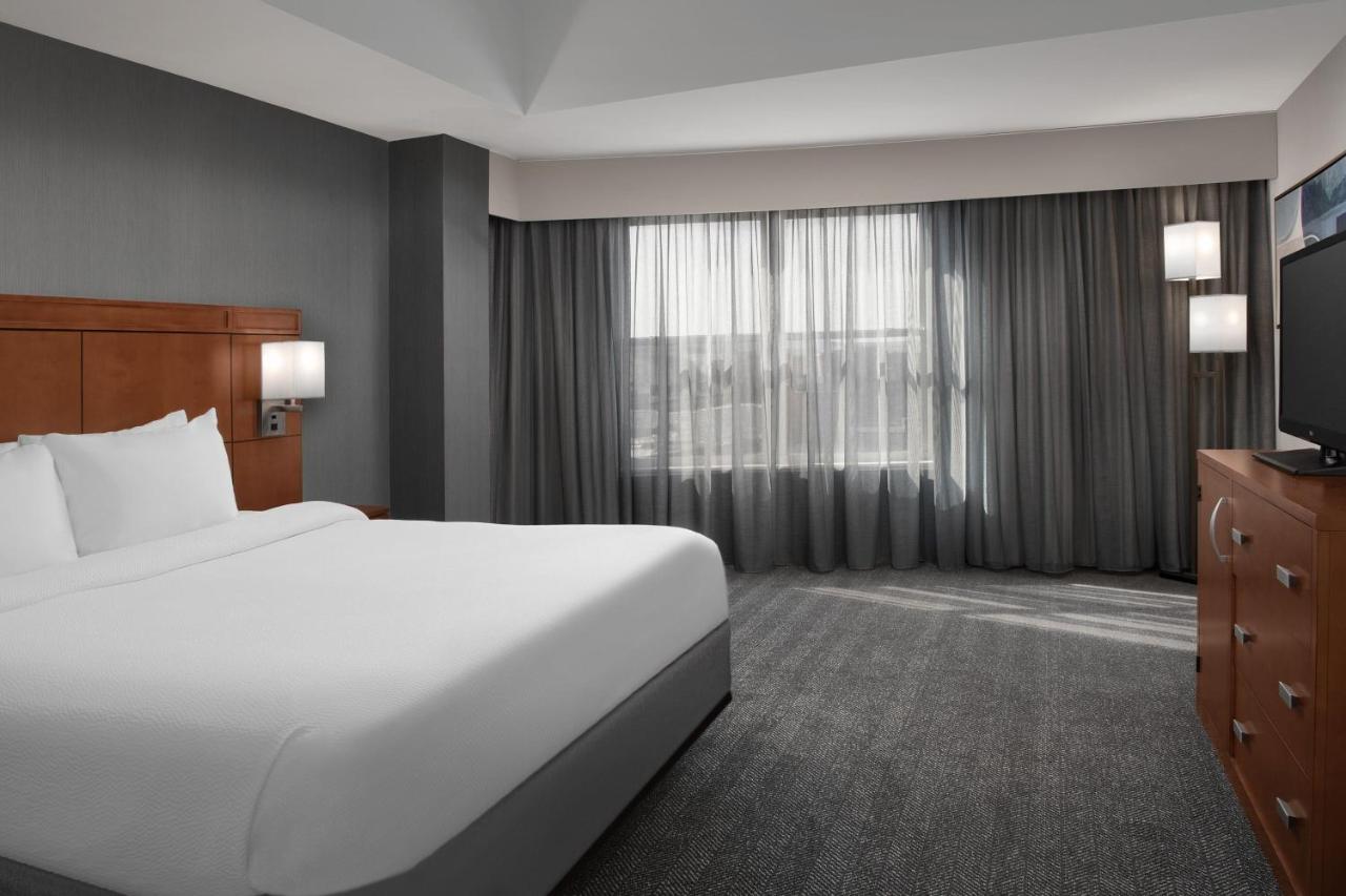 | Residence Inn Syracuse Downtown At Armory Square