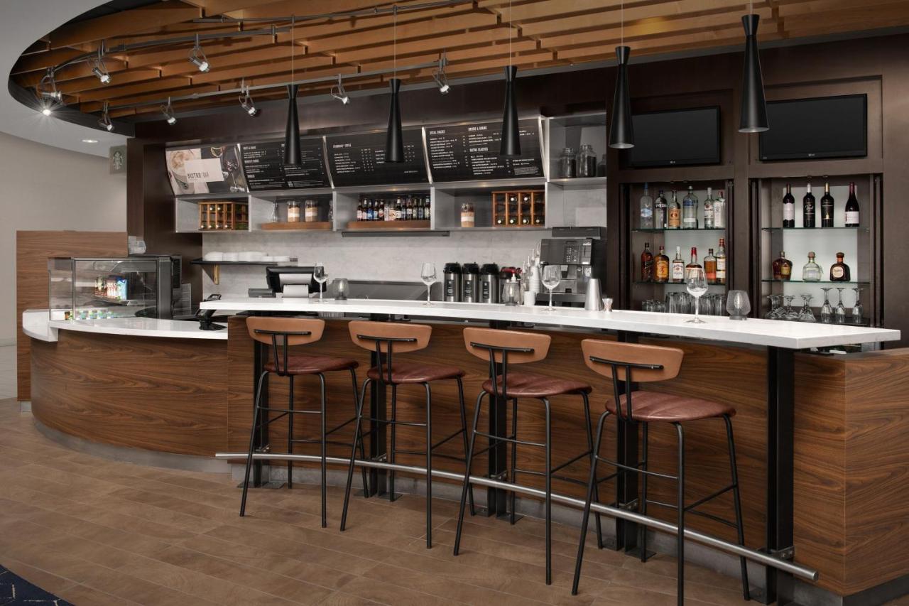 | Residence Inn Syracuse Downtown At Armory Square