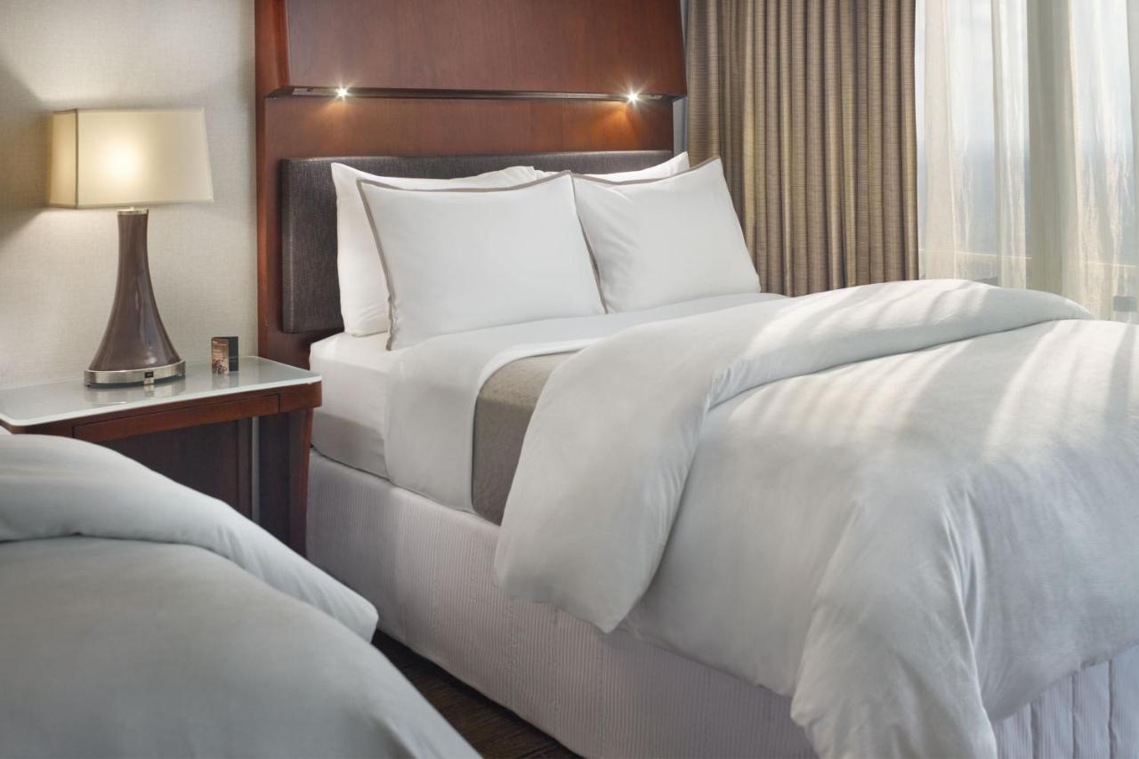 Guest room, 2 Queen, Limited view, Mid floor at The Westin Peachtree Plaza, Atlanta