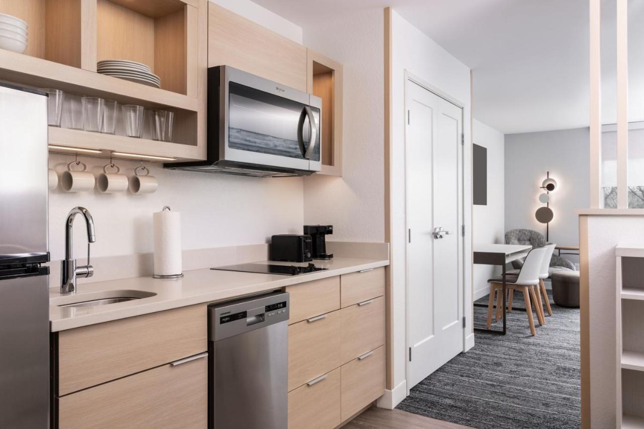 Studio with Two Queen Beds at Towneplace Suites By Marriott New Philadelphia