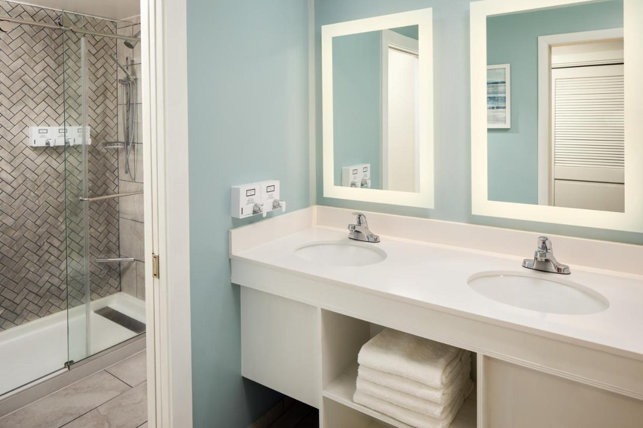 | Surfside Hotel and Suites