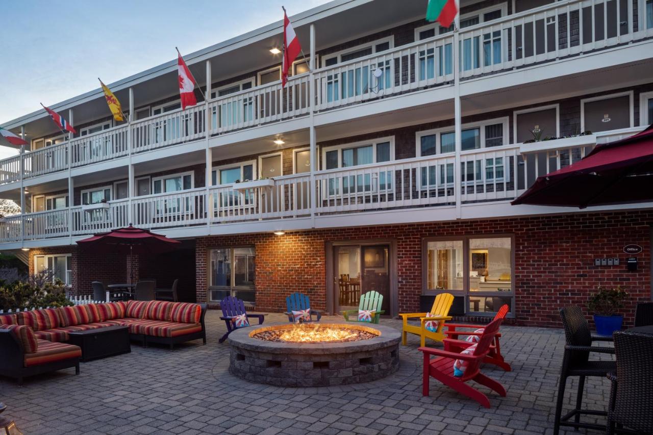 | Surfside Hotel and Suites