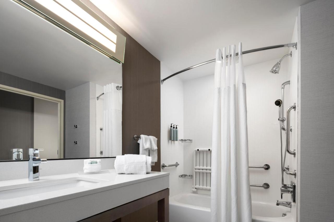 | Courtyard by Marriott Denver North/Westminster