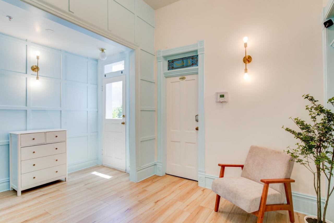 | Suite 7 Historic Art City Inn