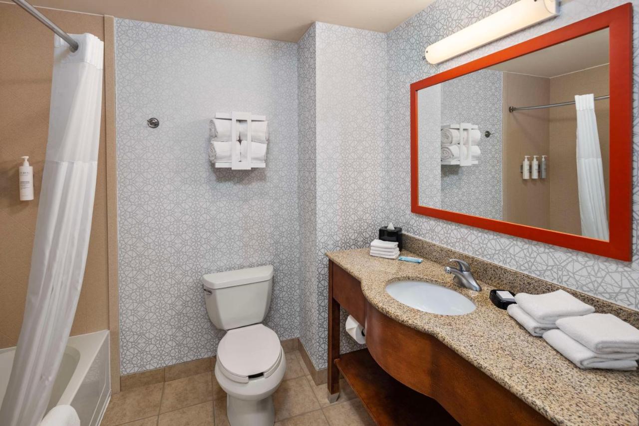 Deluxe Queen Room with Two Queen Beds - Non-Smoking at Hampton Inn Fairmont