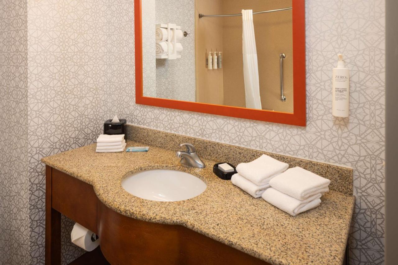 Deluxe Queen Room with Two Queen Beds - Non-Smoking at Hampton Inn Fairmont