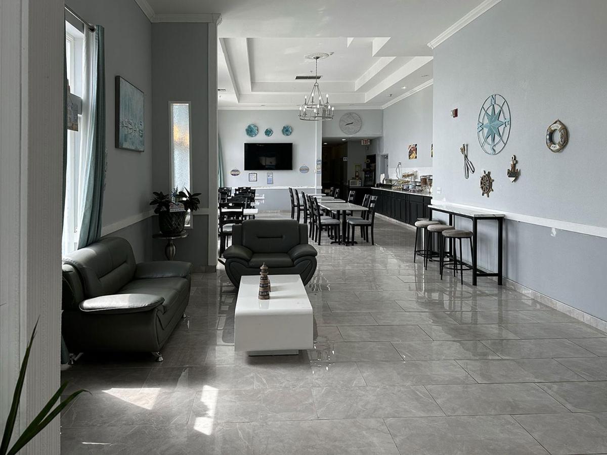 MorningGlory Hotel, Resort & Suites