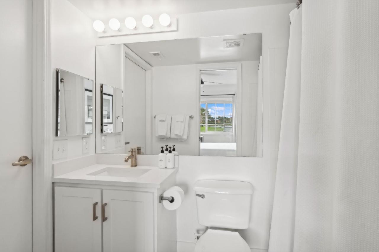 Two-Bedroom Apartment (Self Check-in with Virtual Front Desk) at Kasa Delray Beach South Florida