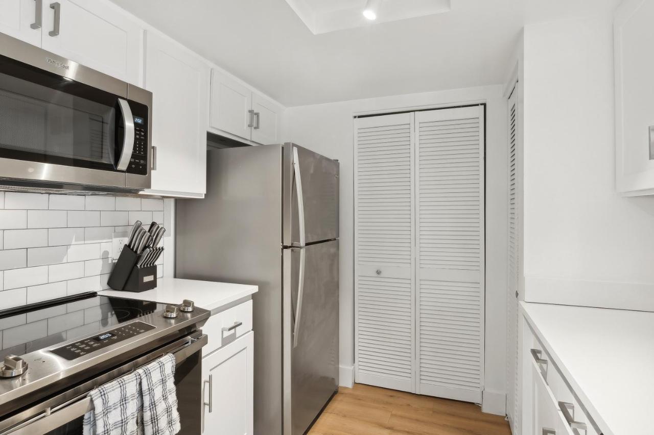 Two-Bedroom Apartment (Self Check-in with Virtual Front Desk) at Kasa Delray Beach South Florida
