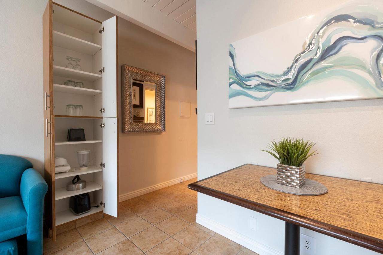 Queen Studio at San Clemente Inn