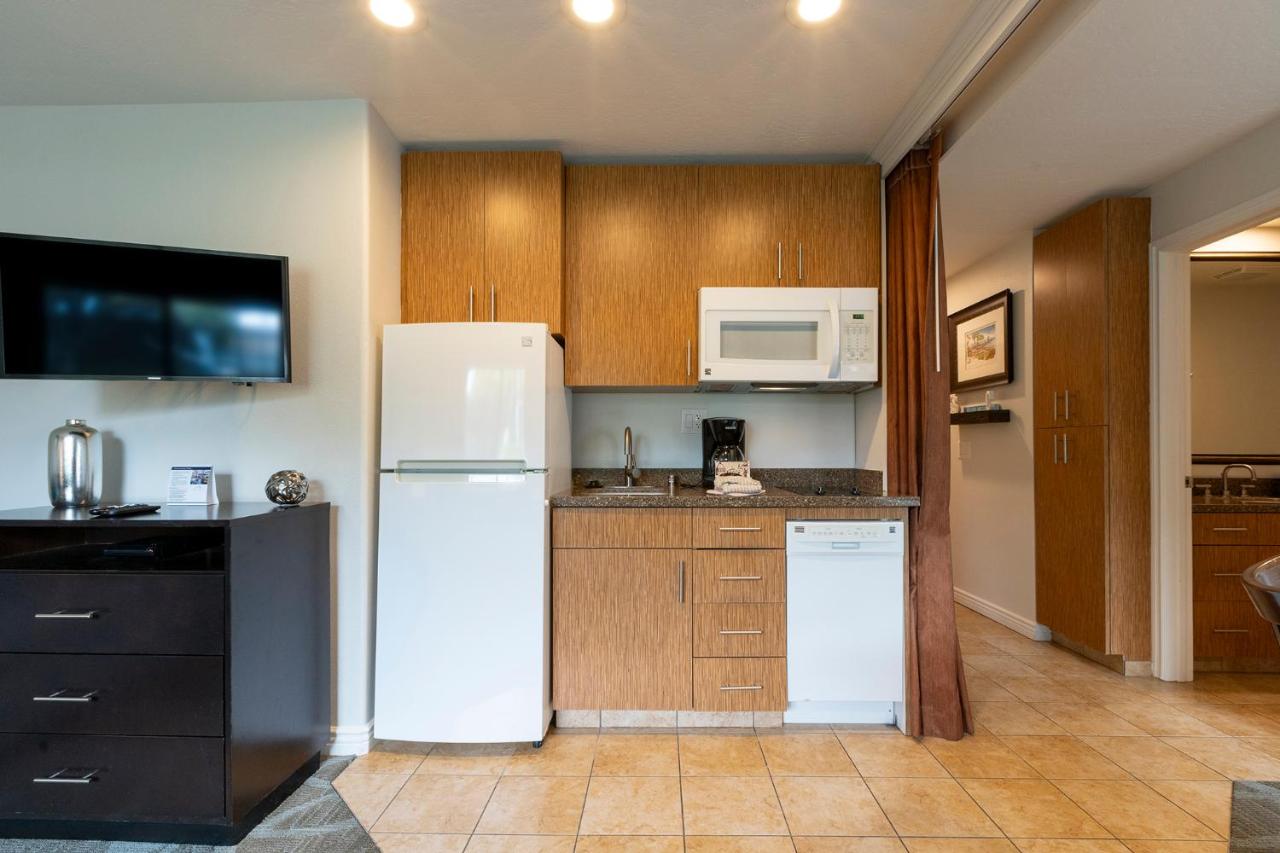 Deluxe One-Bedroom Suite at San Clemente Inn