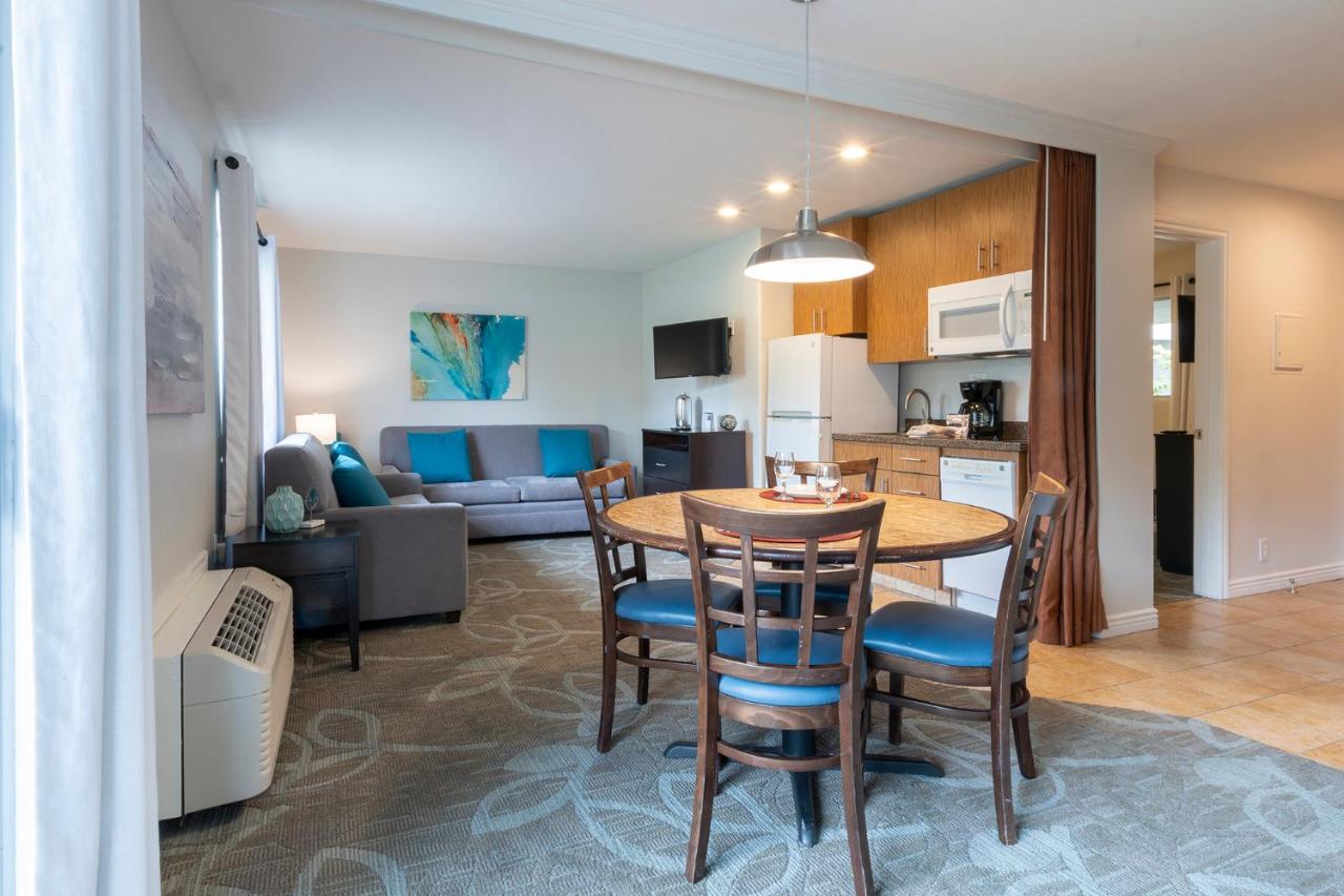 Deluxe One-Bedroom Suite at San Clemente Inn