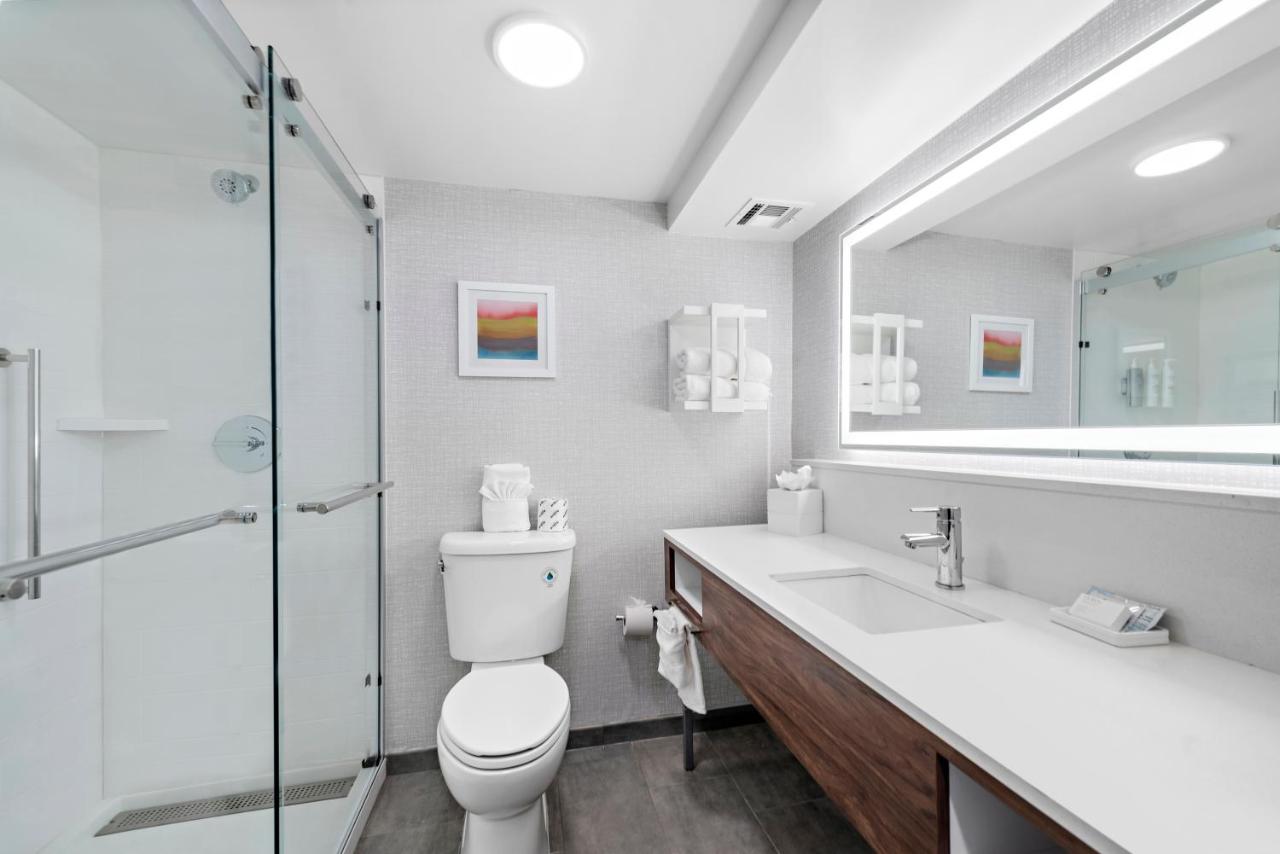 | Wingate by Wyndham Los Angeles Airport