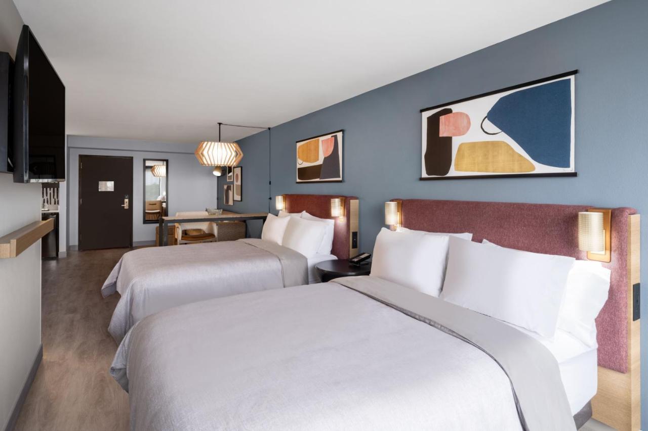 Executive Suite at Atwell Suites Austin Airport by IHG