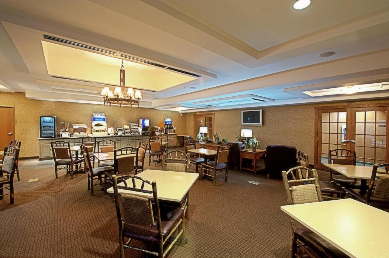 | Holiday Inn Express Sierra Vista, an IHG Hotel