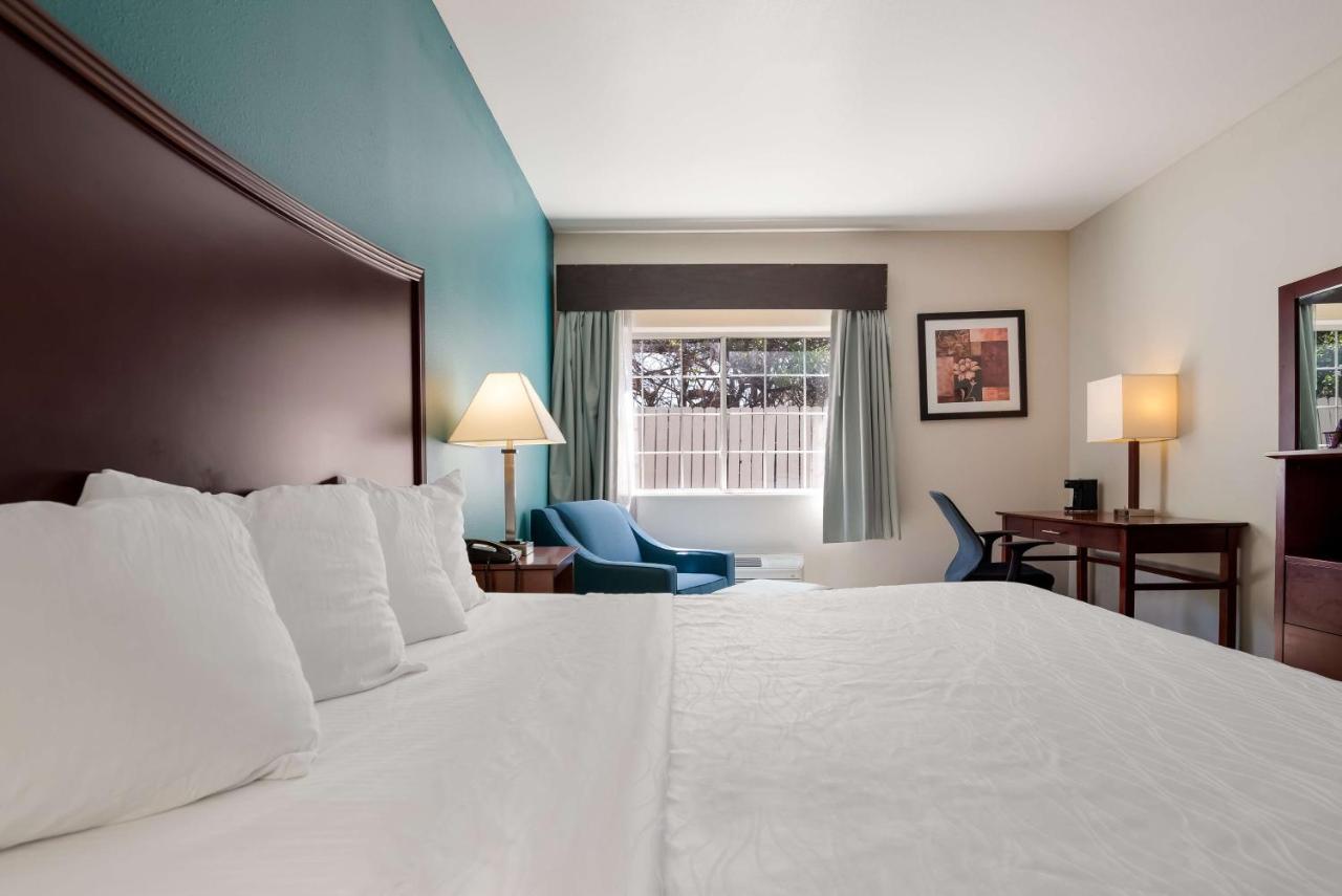 | SureStay Plus Hotel by Best Western Topeka Northwest