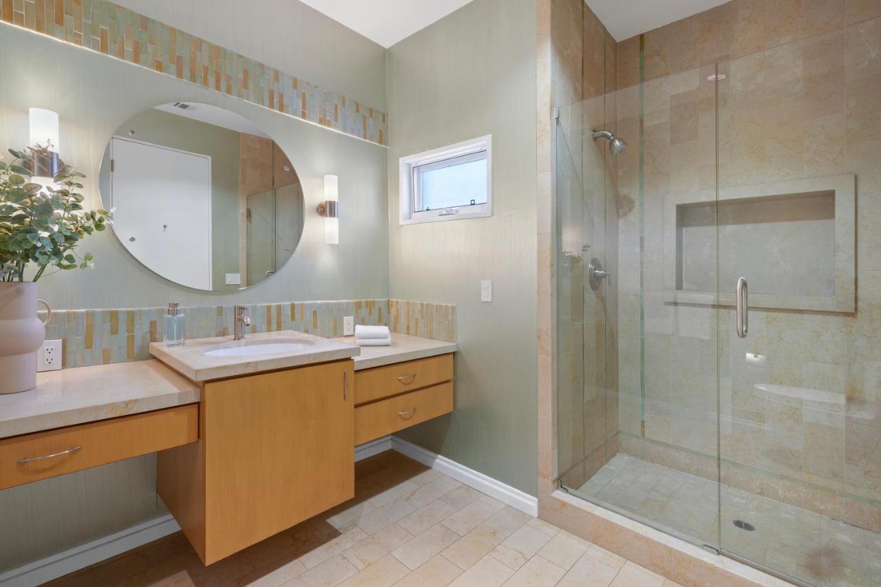 | Trousdale Grand