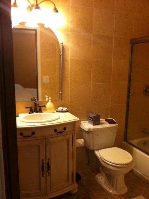| Spanish Villa Inn