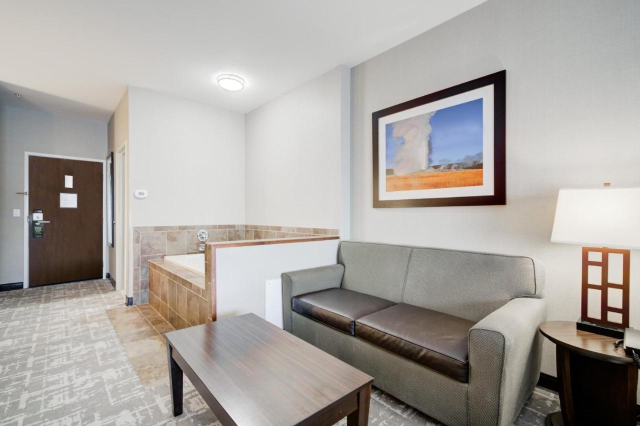 King Room with Spa Bath at Holiday Inn West Yellowstone by IHG.
