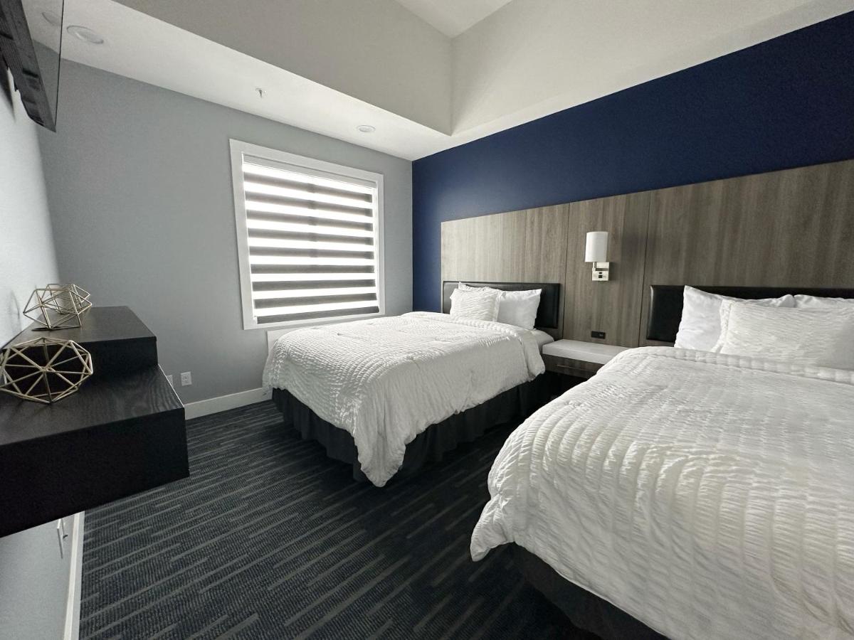 | MorningGlory Hotel, Resort & Suites