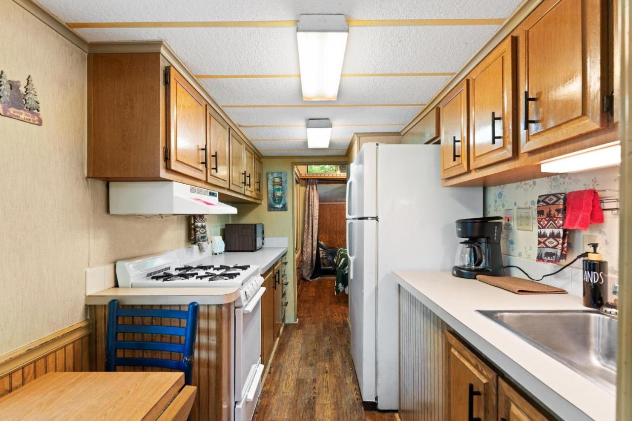  | Cascades Inn