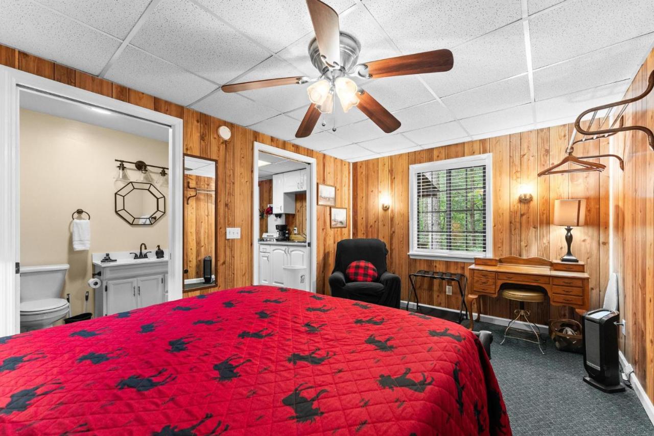  | Cascades Inn