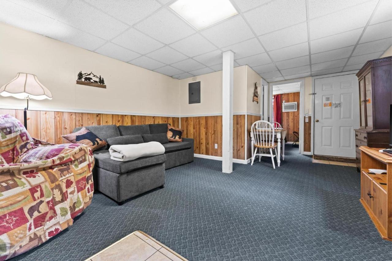  | Cascades Inn
