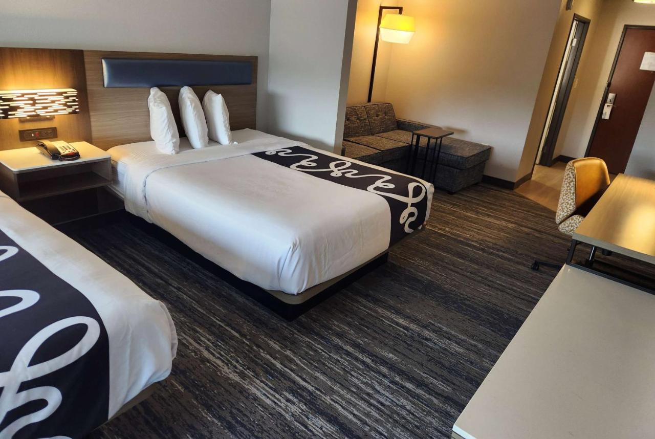 Queen Suite with Two Queen Beds - Non-Smoking at La Quinta Inn & Suites by Wyndham Warner Robins - Robins AFB