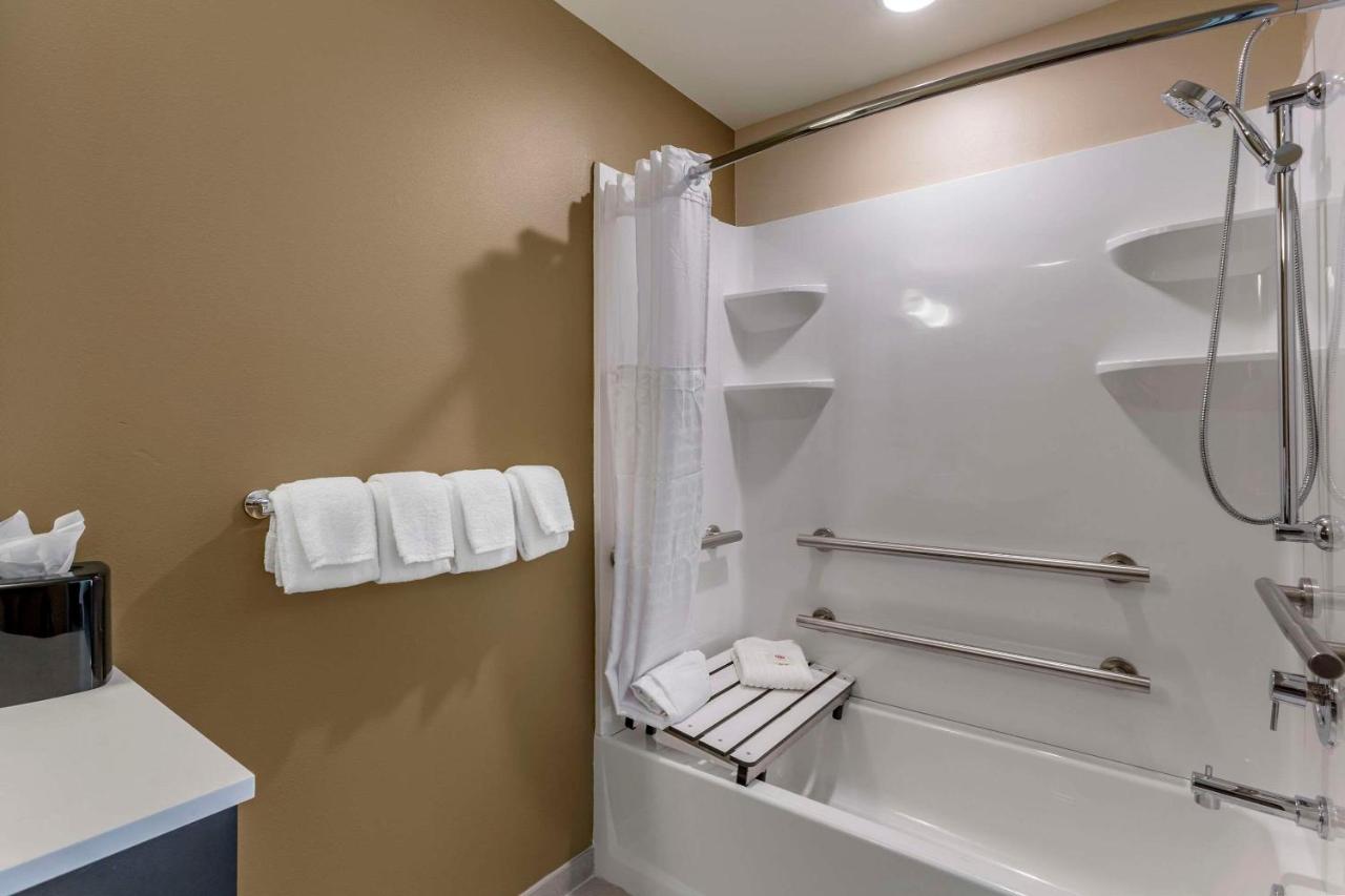 Suite with Two Queen Beds - Mobility and Hearing Accessible/Non-Smoking at Comfort Suites Albuquerque Airport