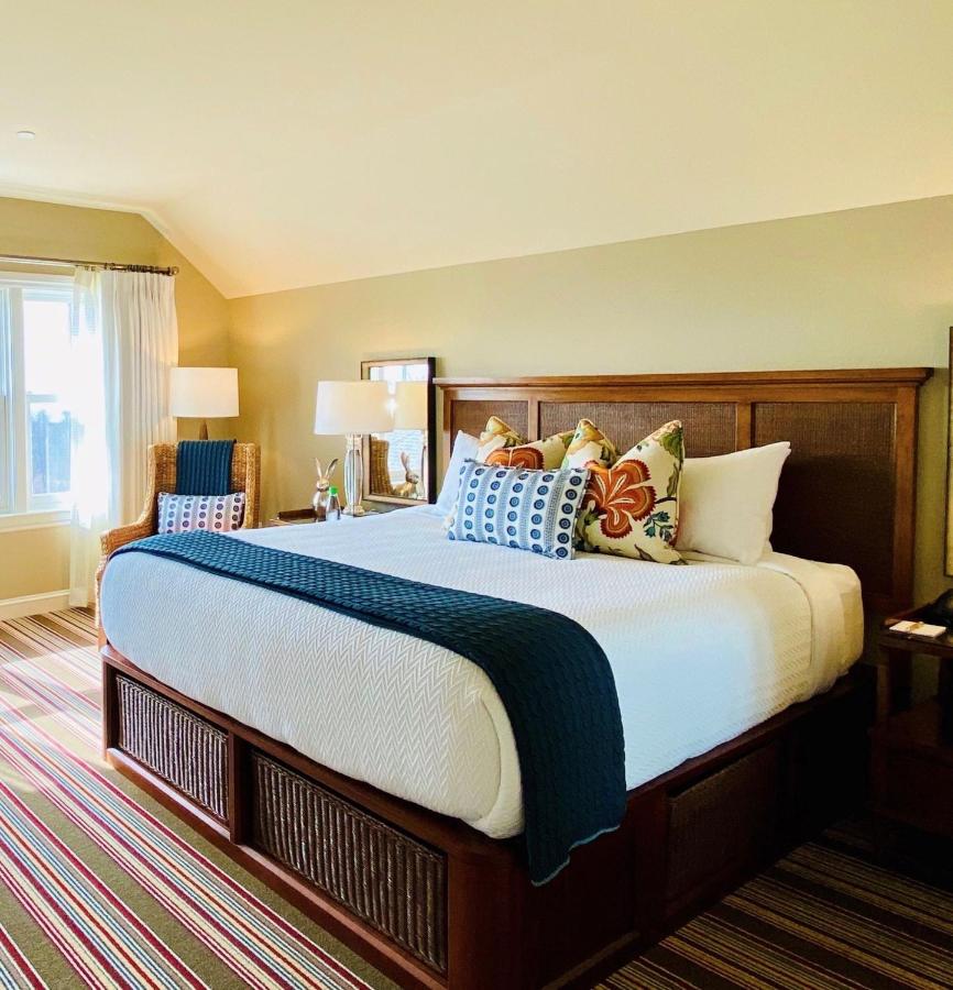 | Inn By the Sea