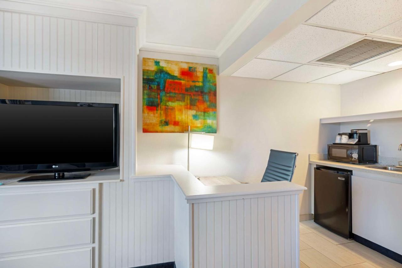 King Suite at Best Western Posada Royale Hotel & Suites