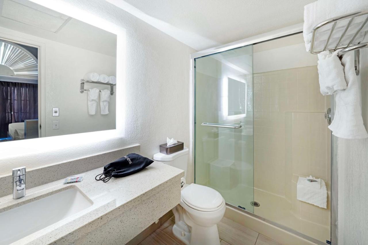 | Best Western Posada Royale Hotel & Suites