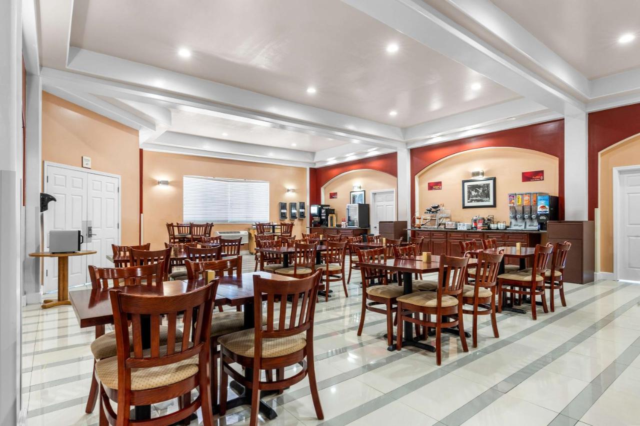 | Best Western Plus Yosemite Way Station